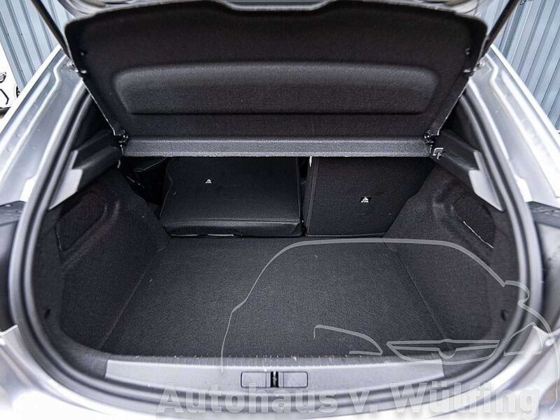 Peugeot 208 GT Hybrid e-DSC6 +UMFANGREICHE AUSSTATTUNG+